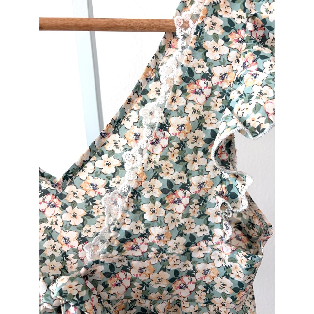 Sage Floral Babydoll Peplum Top Cottagecore Coquette Romantic Lace V Back Small - Picture 5 of 14